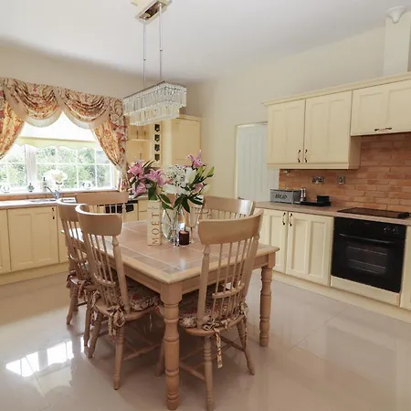 Killelton Cottage *